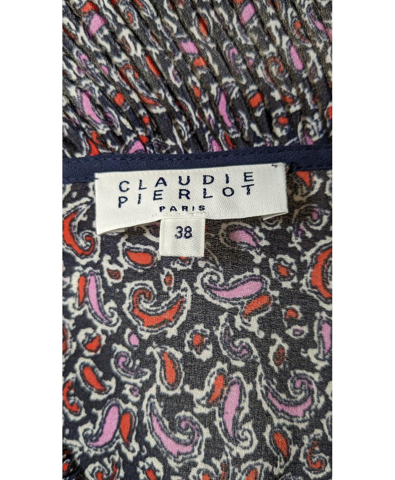 575845 Once Again, la référence de la friperie en ligne pour des achats de vêtements d'occasion sans souci et en état parfait.