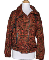 Le choix intelligent pour la mode durable, cette pièce 576002 Once Again allie parfait état et prix abordable.