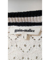 La garantie Once Again : 576189 vêtements d'occasion de marque en état irréprochable.
