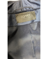 576406 Once Again, la référence de la friperie en ligne pour des achats de vêtements d'occasion sans souci et en état parfait.