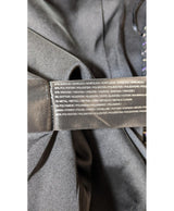 576675 Once Again, la référence de la friperie en ligne pour des achats de vêtements d'occasion sans souci et en état parfait.