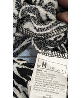 Shopping simplifié avec Once Again pour 577073 : trouvez des pièces uniques en très bon état en quelques clics.