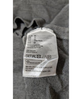 Expérience d'achat simple et satisfaisante pour cette fripe 577307 de qualité, offert par Once Again.