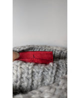577595 Once Again, la référence de la friperie en ligne pour des achats de vêtements d'occasion sans souci et en état parfait.