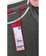 577646 Once Again, la référence de la friperie en ligne pour des achats de vêtements d'occasion sans souci et en état parfait.