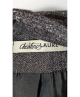 577883 Once Again, la référence de la friperie en ligne pour des achats de vêtements d'occasion sans souci et en état parfait.