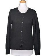 La garantie Once Again : 577885 vêtements d'occasion de marque en état irréprochable.