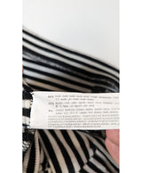 Expérience d'achat simple et satisfaisante pour cette fripe 578408 de qualité, offert par Once Again.