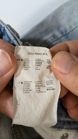 Expérience d'achat simple et satisfaisante pour cette fripe 578424 de qualité, offert par Once Again.