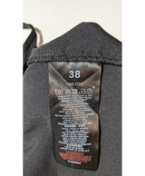 La garantie Once Again : 578639 vêtements d'occasion de marque en état irréprochable.