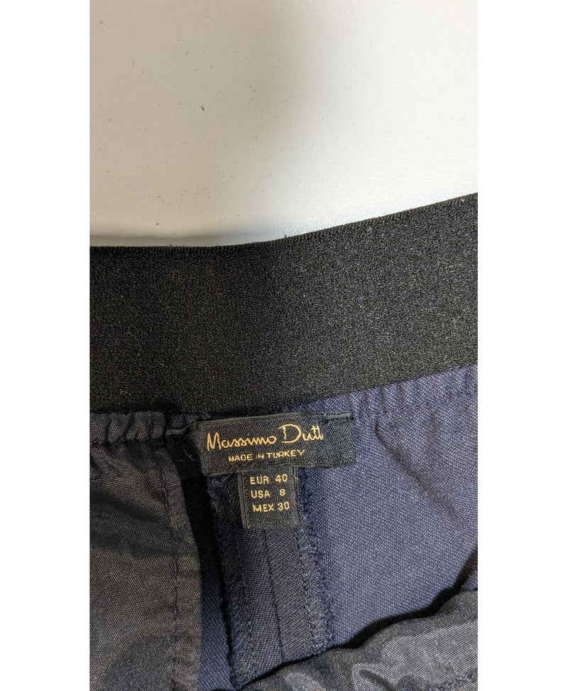 578866 Once Again, la référence de la friperie en ligne pour des achats de vêtements d'occasion sans souci et en état parfait.