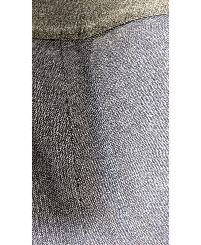 Shopping simplifié avec Once Again pour 578866 : trouvez des pièces uniques en très bon état en quelques clics.