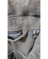 La garantie Once Again : 579040 vêtements d'occasion de marque en état irréprochable.