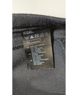 Expérience d'achat simple et satisfaisante pour cette fripe 579111 de qualité, offert par Once Again.