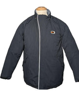 Expérience d'achat simple et satisfaisante pour cette fripe 579652 de qualité, offert par Once Again.