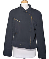 La garantie Once Again : 579768 vêtements d'occasion de marque en état irréprochable.