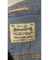 Élégance responsable avec cette pièce vintage 579818 en parfait état, sélectionnée par Once Again.