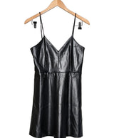 La garantie Once Again : 579845 vêtements d'occasion de marque en état irréprochable.