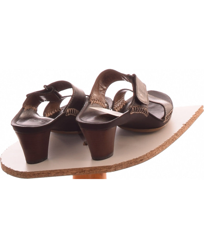 260778 Chaussures SCHOLL Occasion Vêtement occasion seconde main