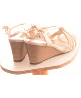 331774 Chaussures SAN MARINA Occasion Vêtement occasion seconde main