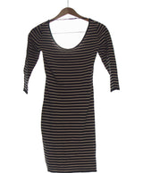 411869 Robes GUESS Occasion Vêtement occasion seconde main