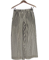 436140 Pantalons et pantacourts ZARA Occasion Vêtement occasion seconde main