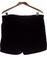 447431 Shorts et bermudas ADIDAS Occasion Vêtement occasion seconde main