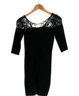 449906 Robes BERSHKA Occasion Vêtement occasion seconde main