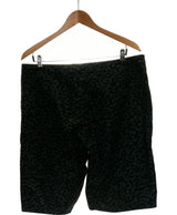 465320 Shorts et bermudas NIKE Occasion Vêtement occasion seconde main