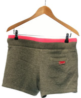478104 Shorts et bermudas SUPERDRY Occasion Vêtement occasion seconde main