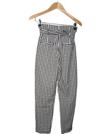 506869 Pantalons et pantacourts BERSHKA Occasion Vêtement occasion seconde main