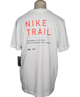 513660 Tops et t-shirts NIKE Occasion Vêtement occasion seconde main